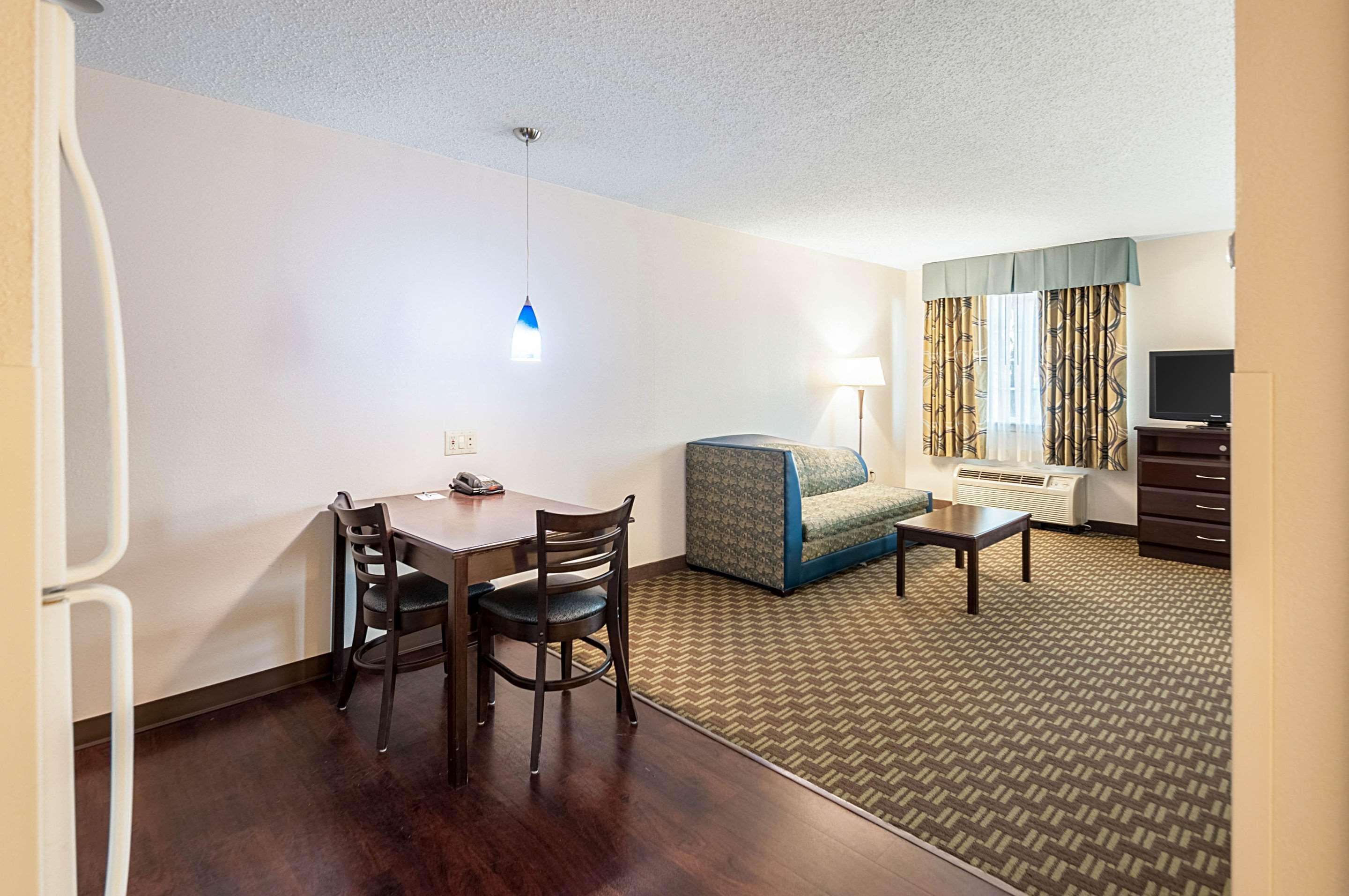 Mainstay Suites Frederick Extérieur photo