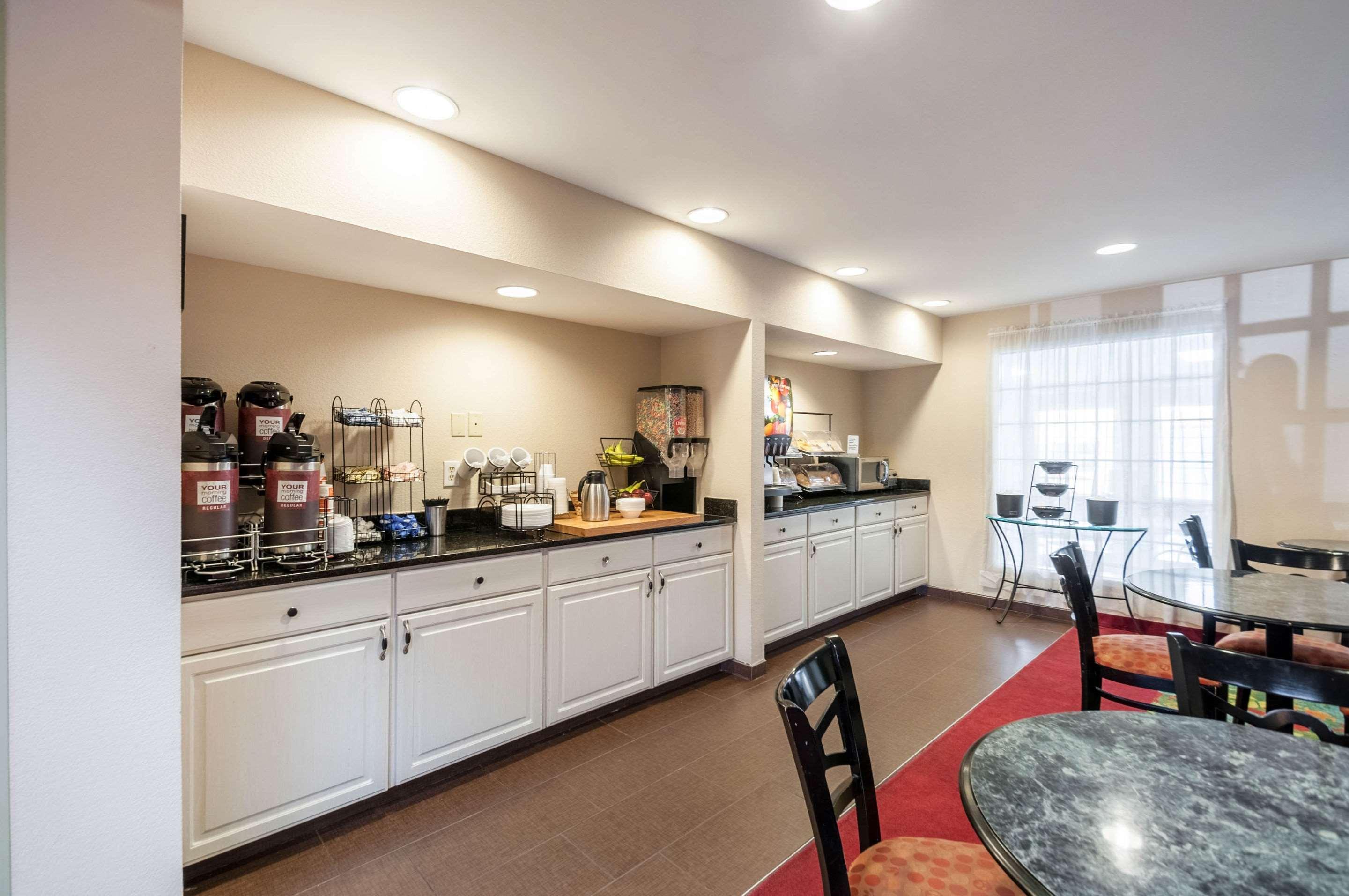 Mainstay Suites Frederick Extérieur photo