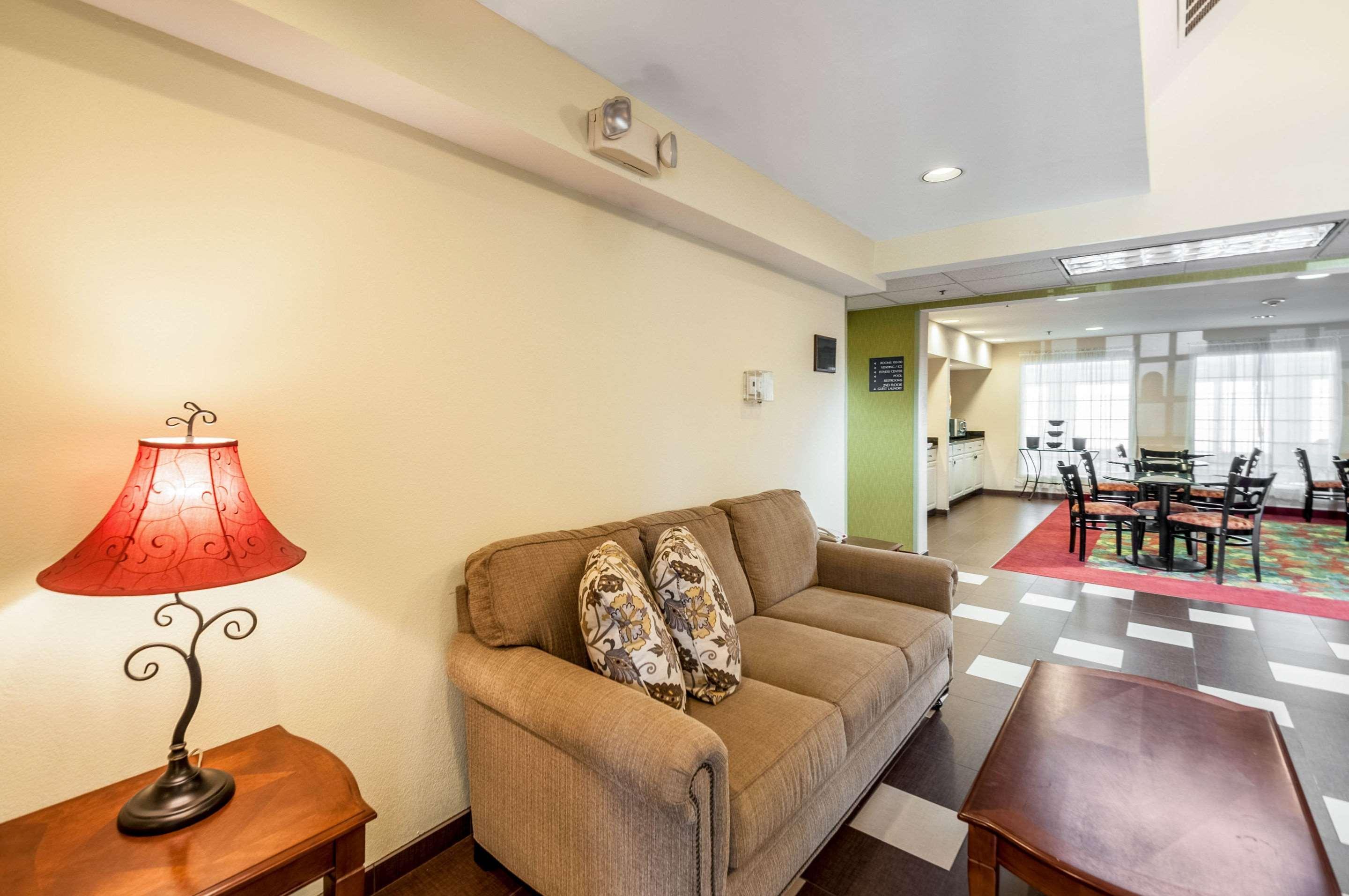 Mainstay Suites Frederick Extérieur photo